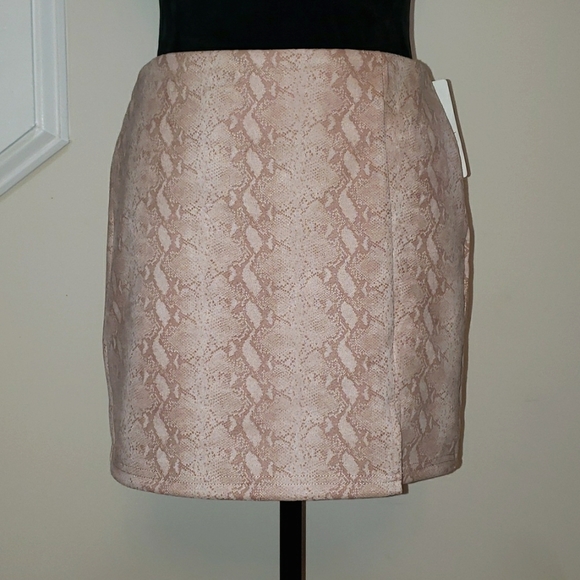 NEW! Native Daughters pink and tan faux snakeskin skirt - Picture 1 of 7